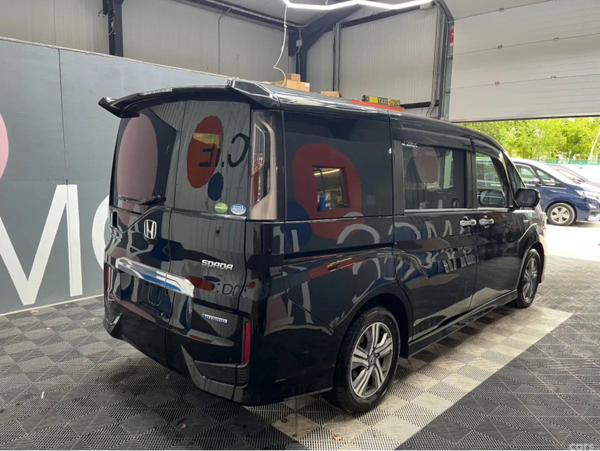 Honda Stepwagon MPV, Petrol Hybrid, 2018, Black