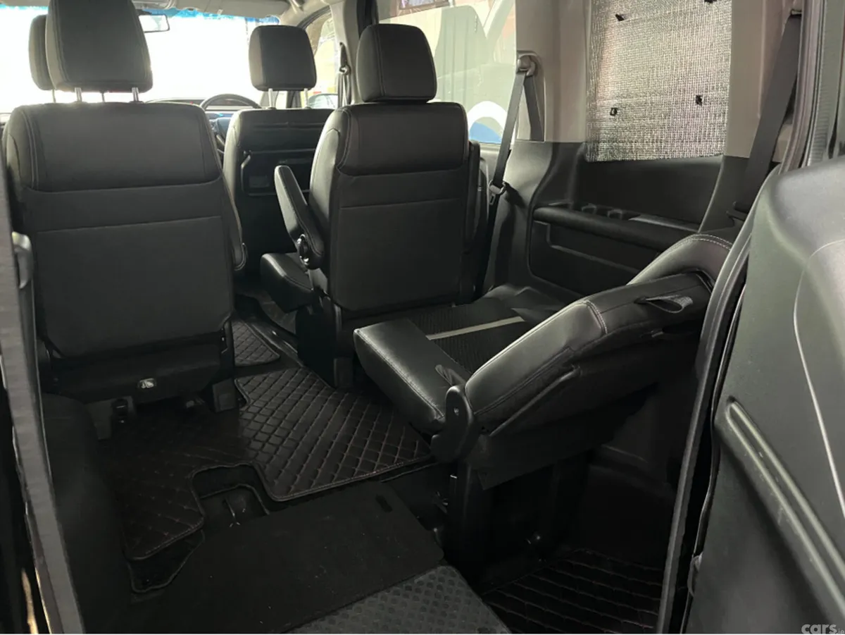 Honda Stepwagon MPV, Petrol Hybrid, 2018, Black