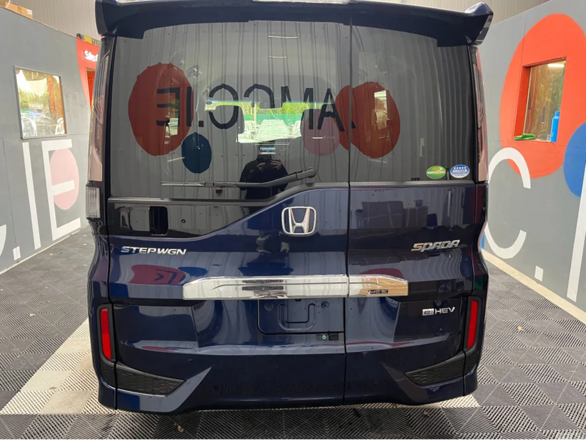 Honda Stepwagon MPV, Petrol Hybrid, 2020, Blue