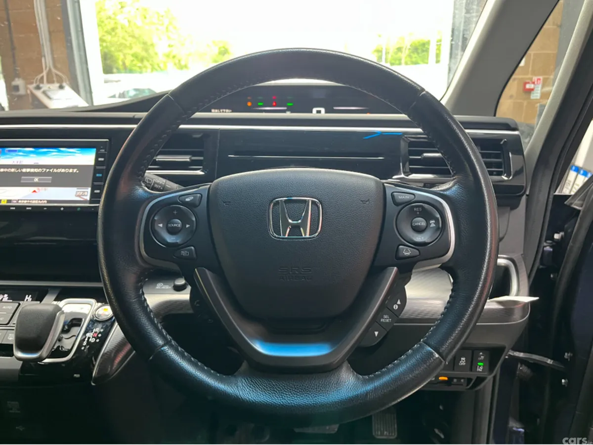 Honda Stepwagon MPV, Petrol Hybrid, 2020, Blue
