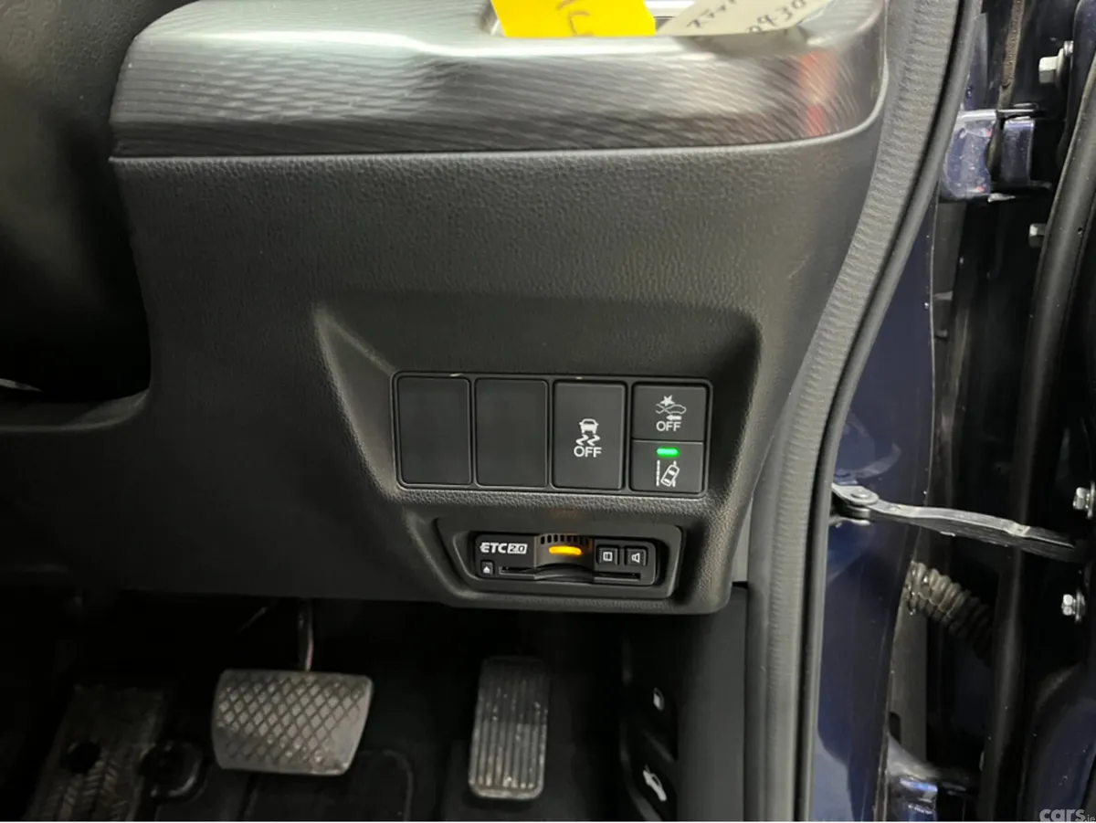 Honda Stepwagon MPV, Petrol Hybrid, 2020, Blue