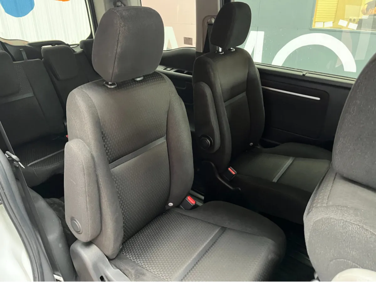 Honda Stepwagon MPV, Petrol Hybrid, 2020, White