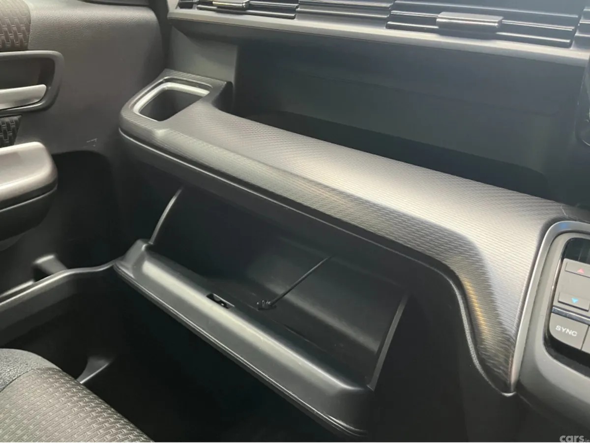 Honda Stepwagon MPV, Petrol Hybrid, 2020, White