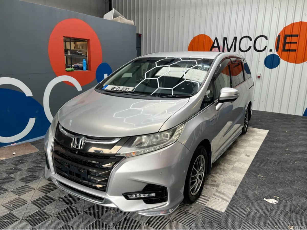 Honda Odyssey MPV, Petrol Hybrid, 2018, Silver