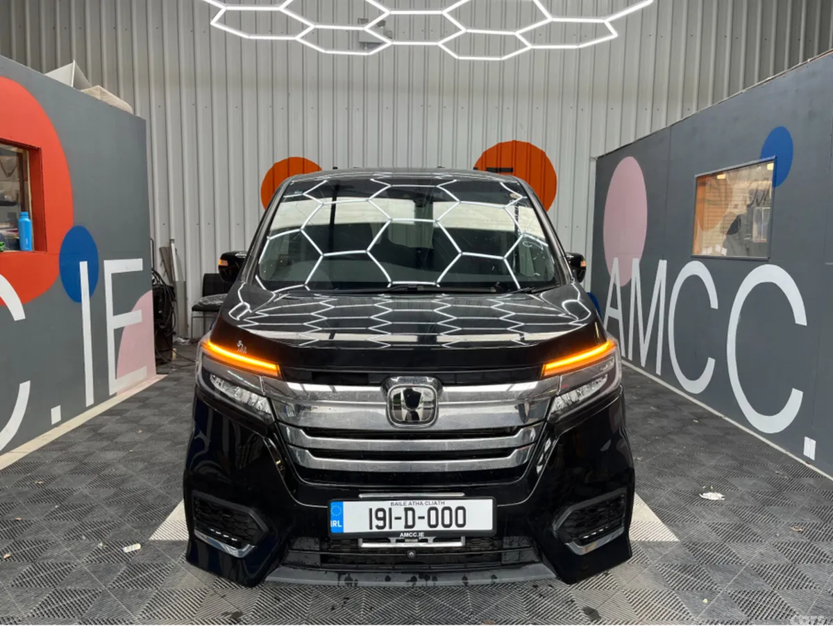 Honda Stepwagon MPV, Petrol Hybrid, 2019, Black