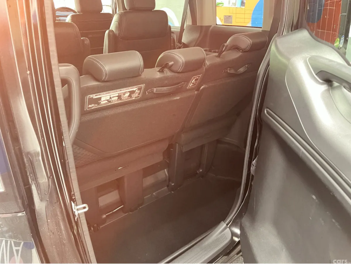 Honda Stepwagon MPV, Petrol Hybrid, 2019, Black