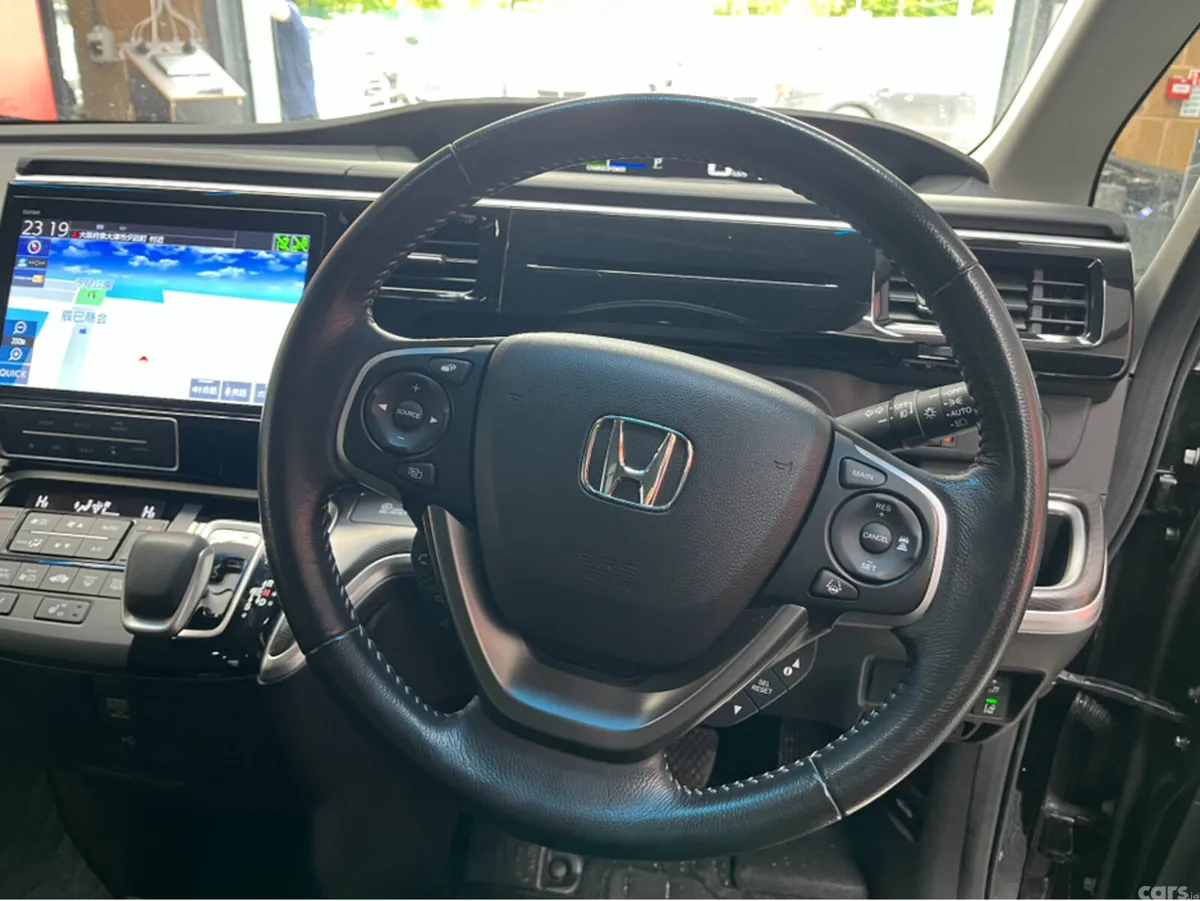 Honda Stepwagon MPV, Petrol Hybrid, 2019, Black