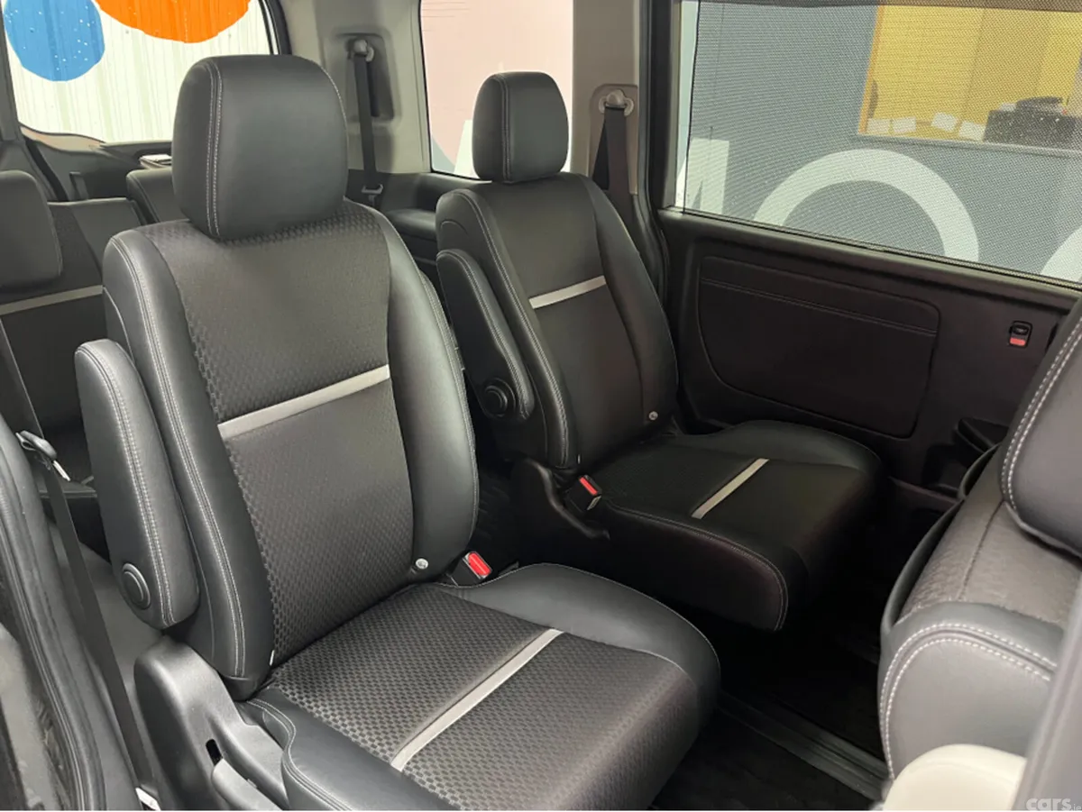 Honda Stepwagon MPV, Petrol Hybrid, 2019, Black
