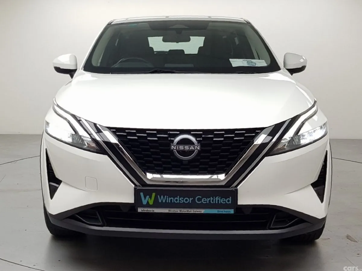 Nissan Qashqai MPV, Petrol Hybrid, 2023, White
