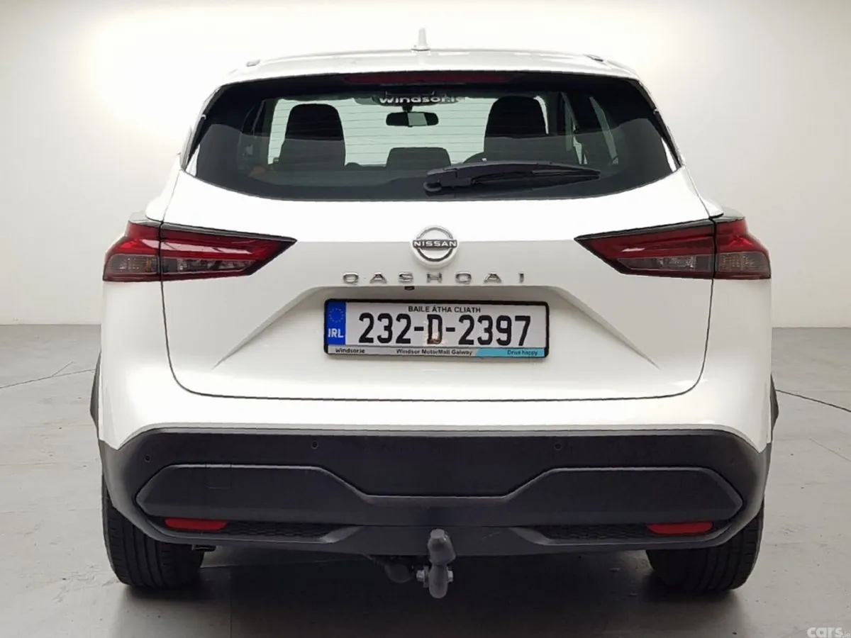 Nissan Qashqai MPV, Petrol Hybrid, 2023, White