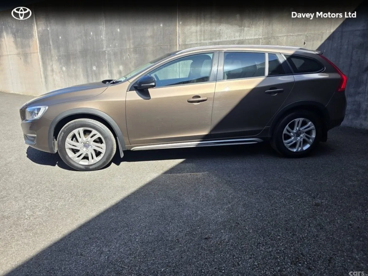 Volvo V60 Estate, Diesel, 2016, Bronze