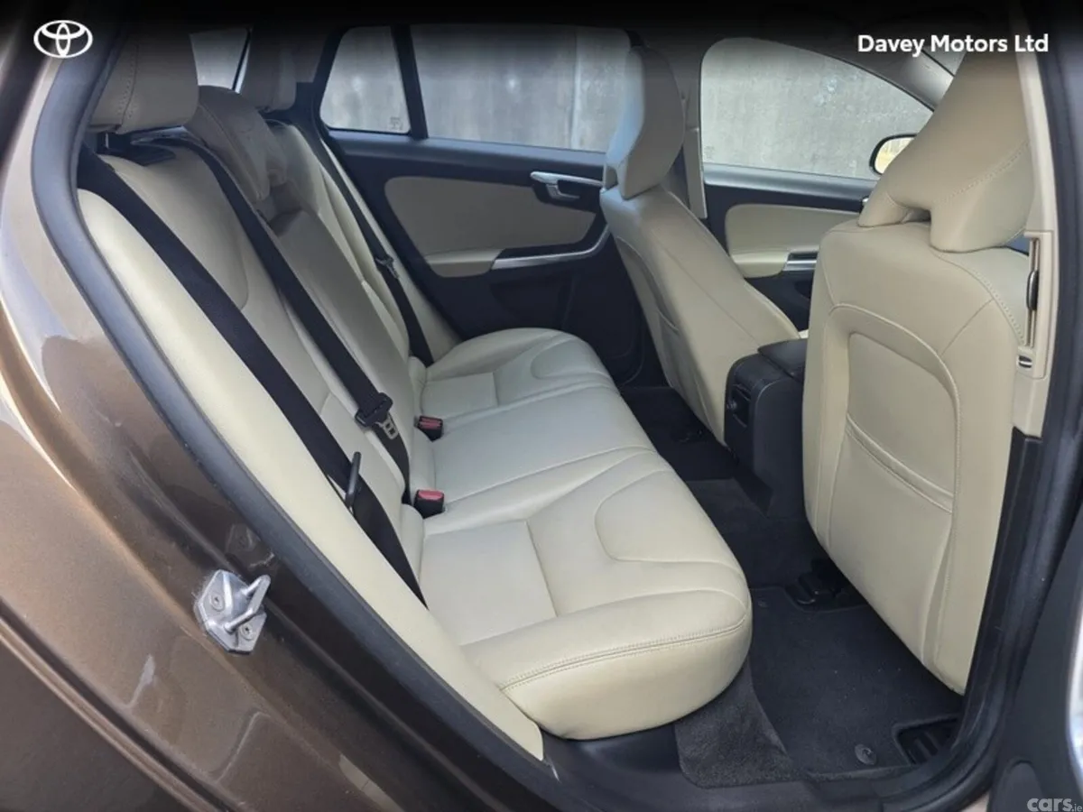 Volvo V60 Estate, Diesel, 2016, Bronze