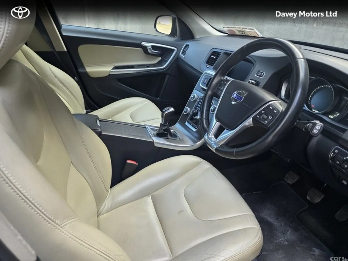 Volvo V60 Estate, Diesel, 2016, Bronze