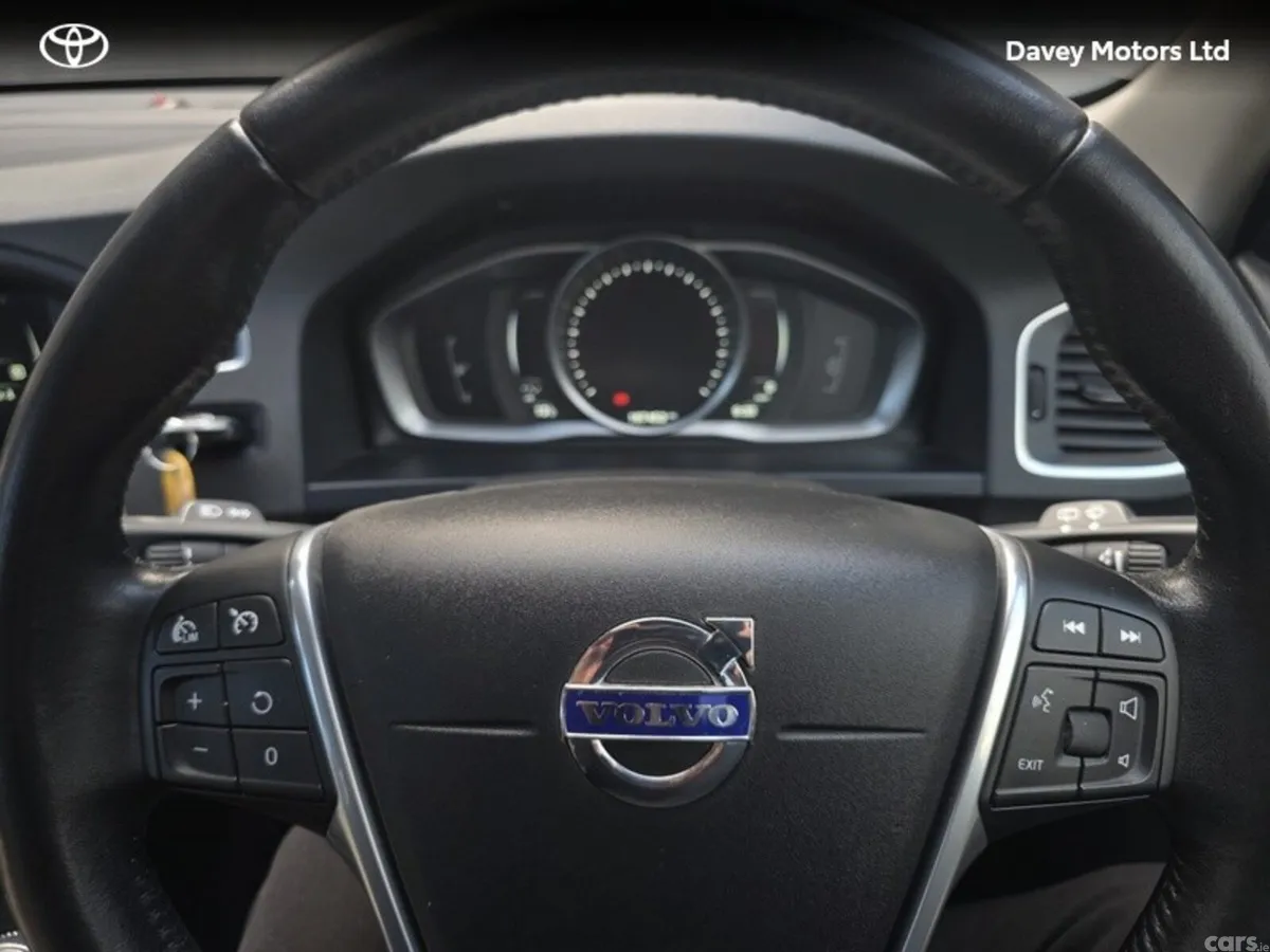 Volvo V60 Estate, Diesel, 2016, Bronze