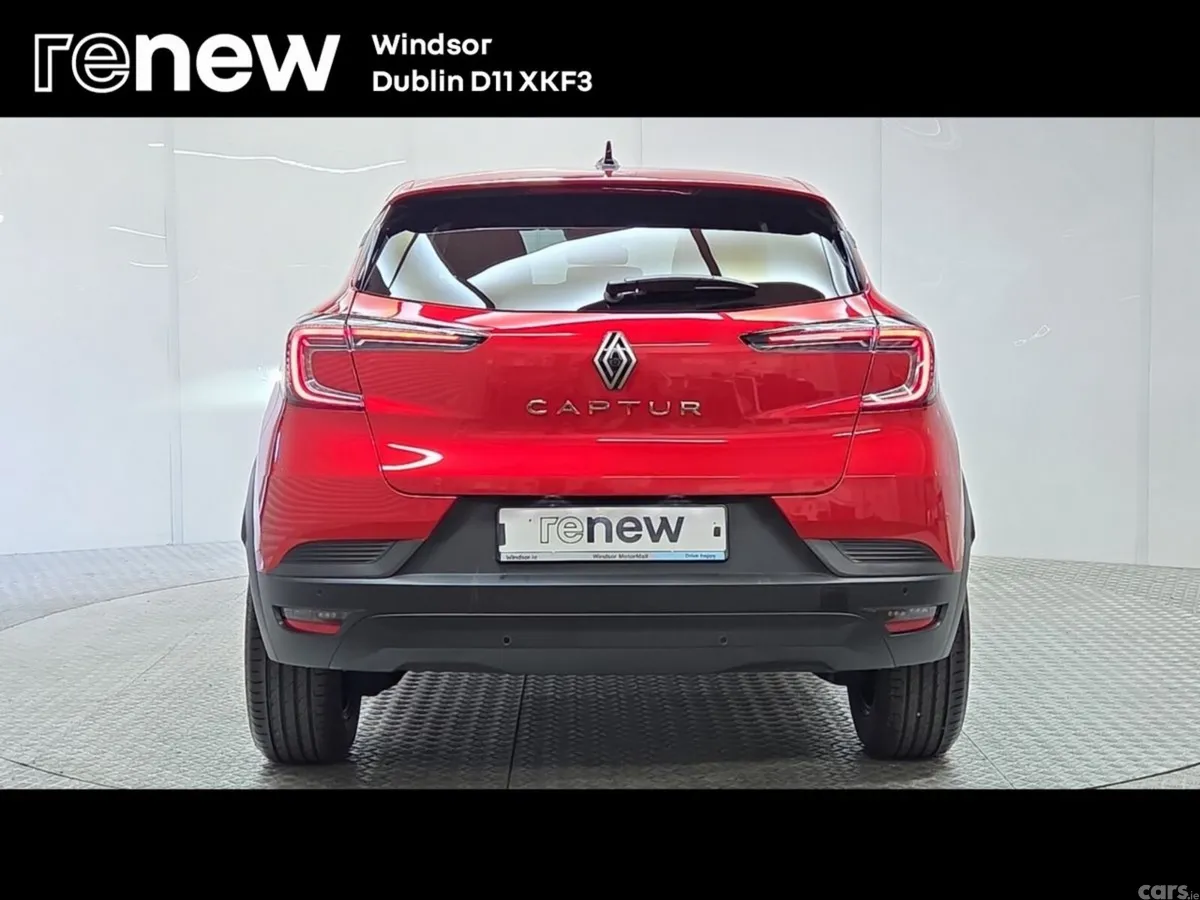 Renault Captur Hatchback, Petrol, 2026, Red