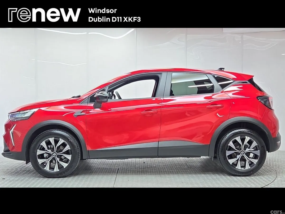 Renault Captur Hatchback, Petrol, 2026, Red