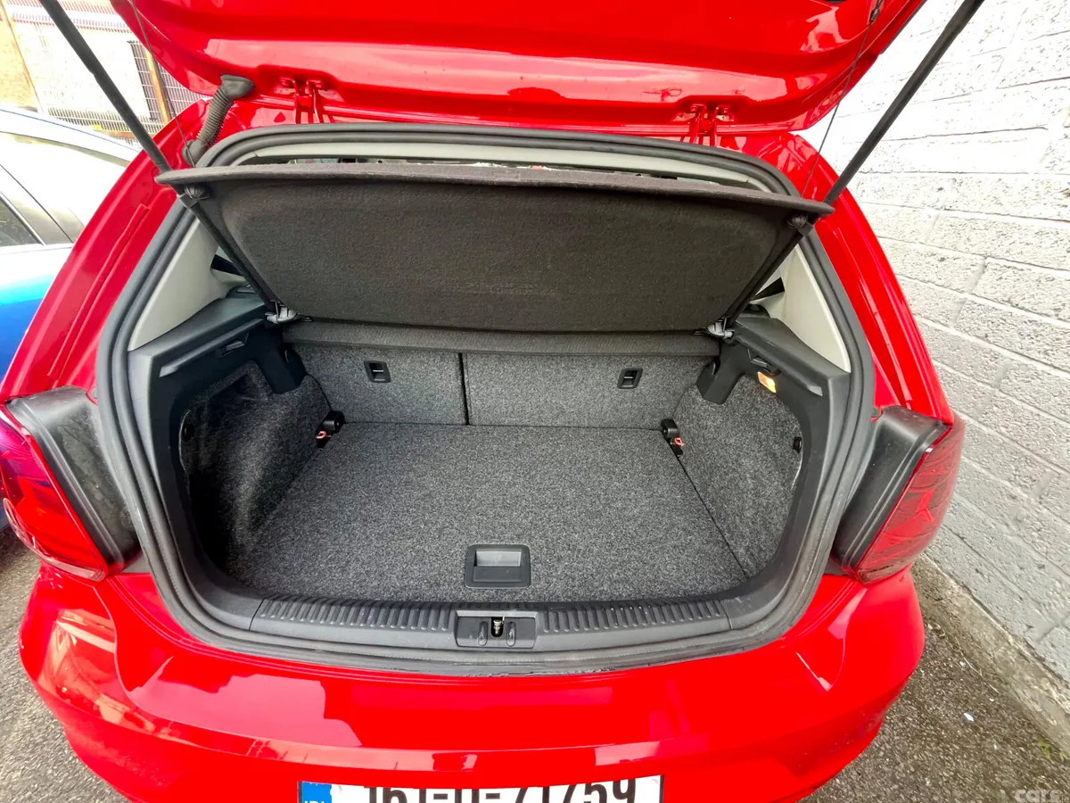 Volkswagen Polo Hatchback, Petrol, 2016, Red