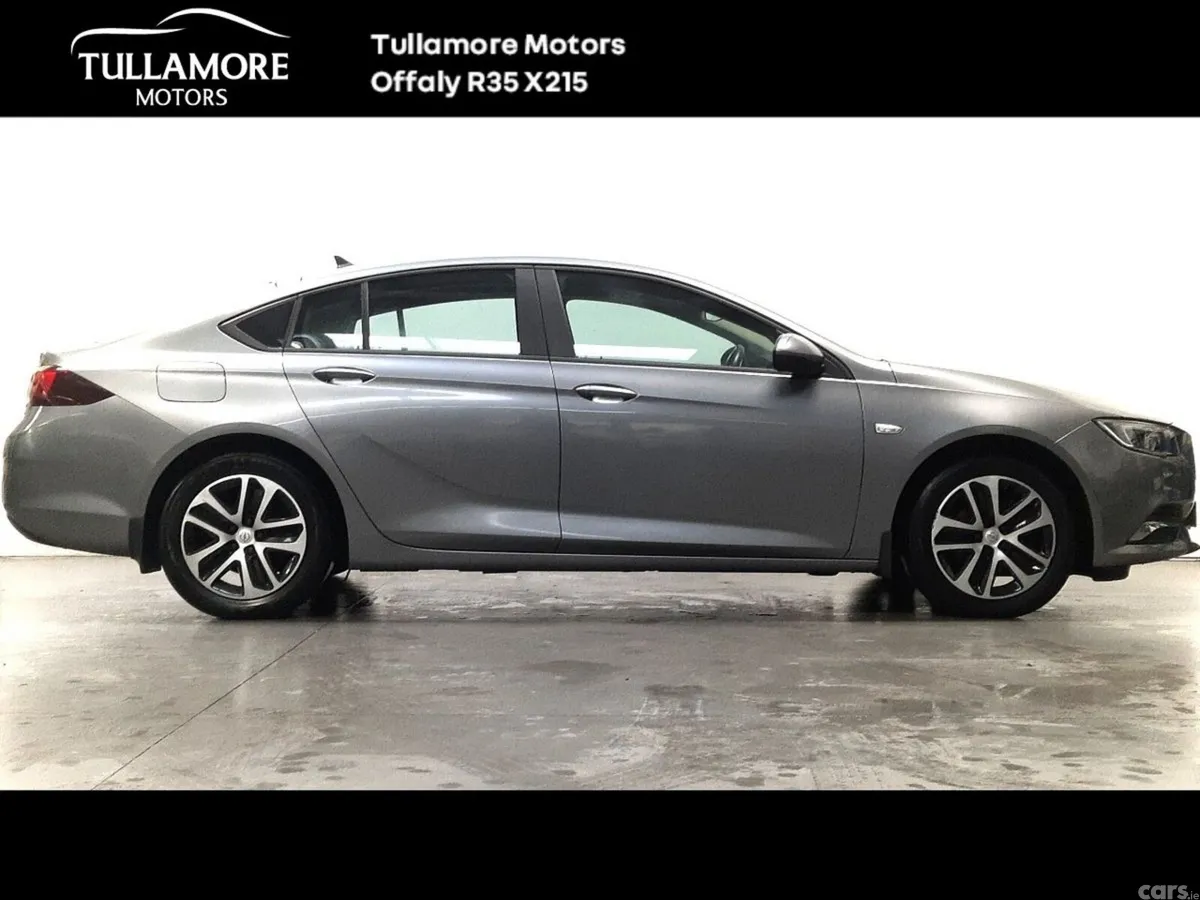 Opel Insignia Hatchback, Diesel, 2018, Grey