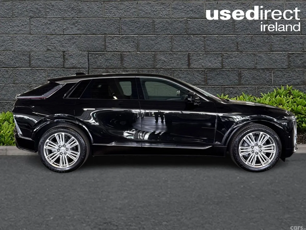 Cadillac Lyriq SUV, Electric, 2025, Black