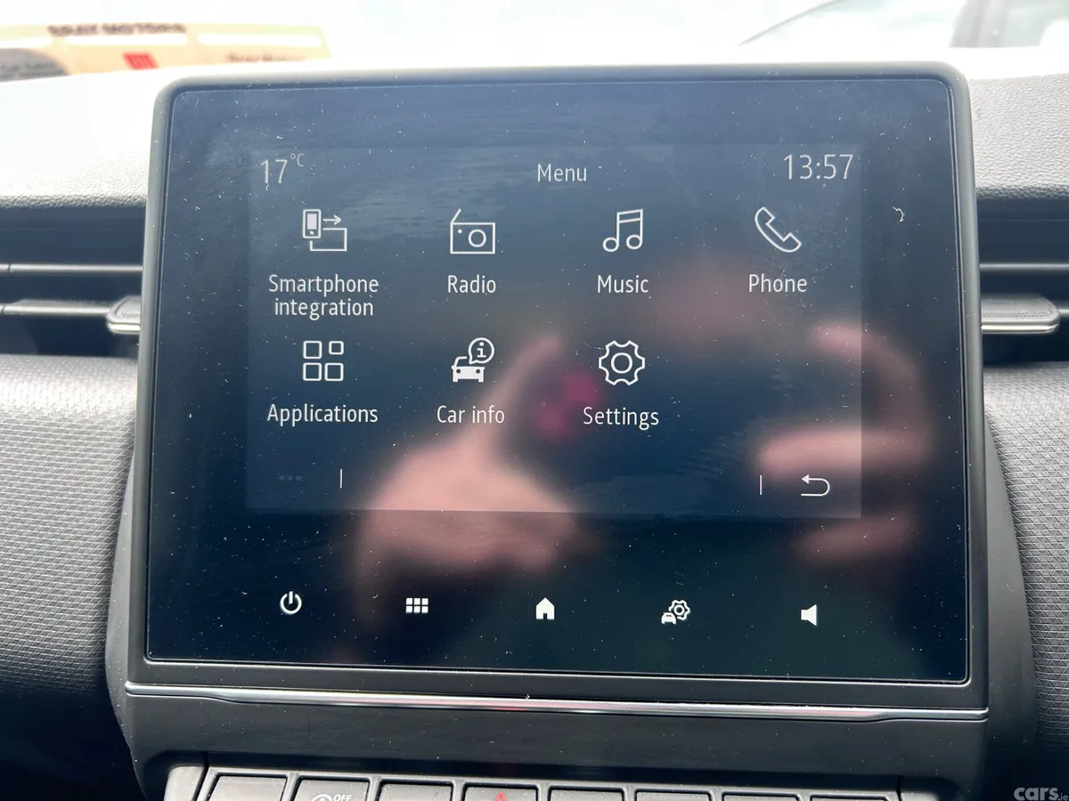 Renault Clio Hatchback, Petrol, 2023, Red
