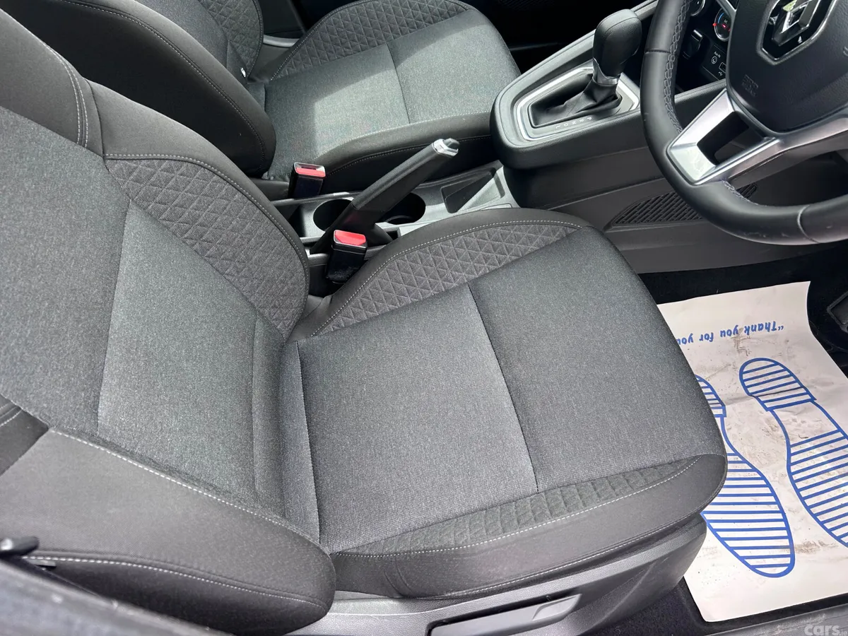 Renault Clio Hatchback, Petrol, 2023, Red