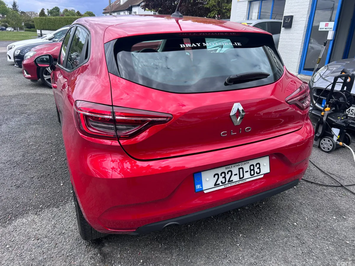 Renault Clio Hatchback, Petrol, 2023, Red