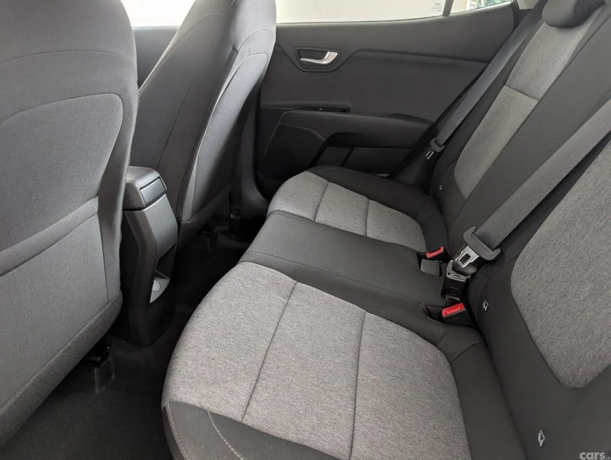 Kia Stonic Estate, Petrol, 2026, White