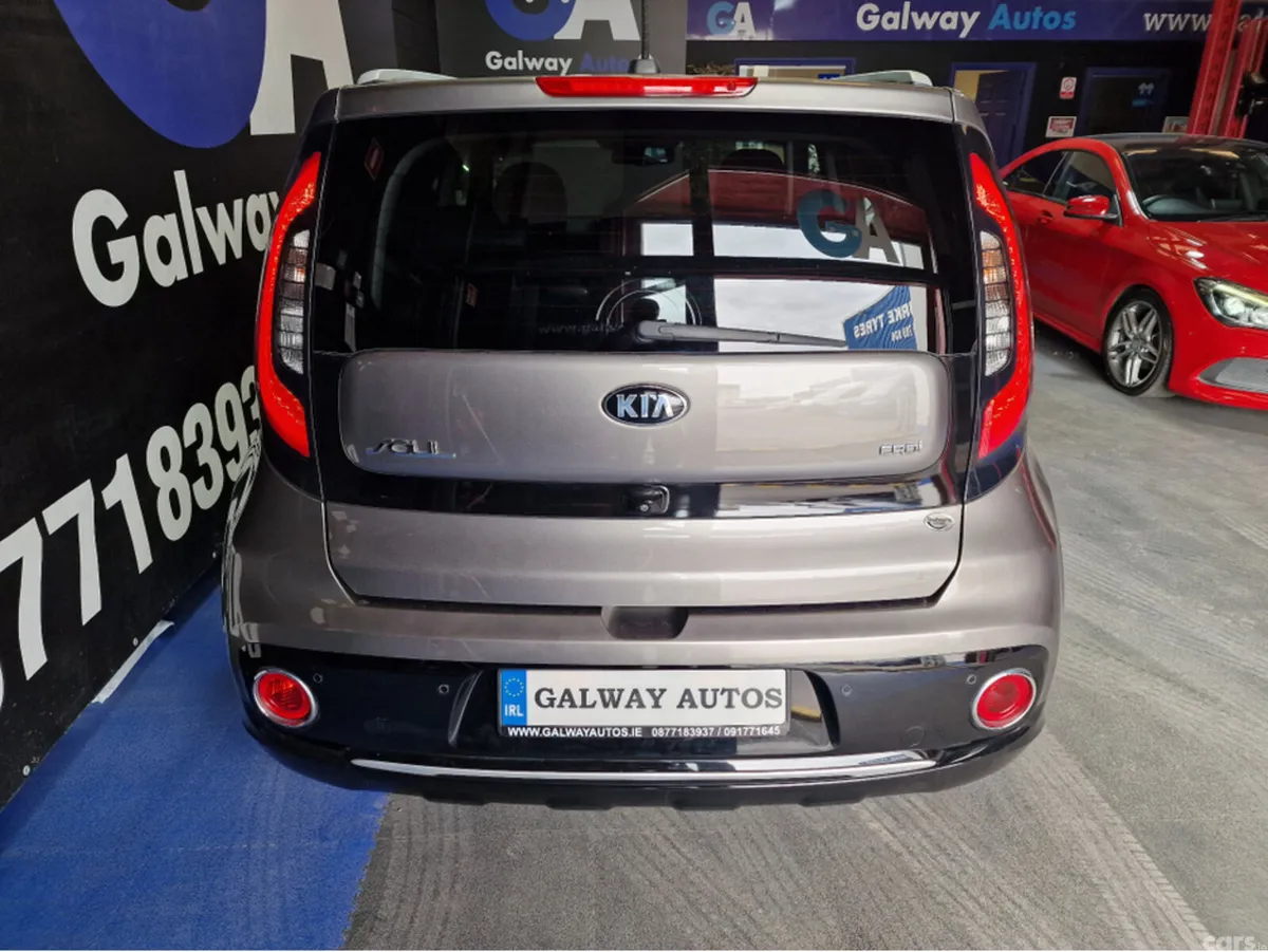 Kia Soul Hatchback, Diesel, 2018, Silver