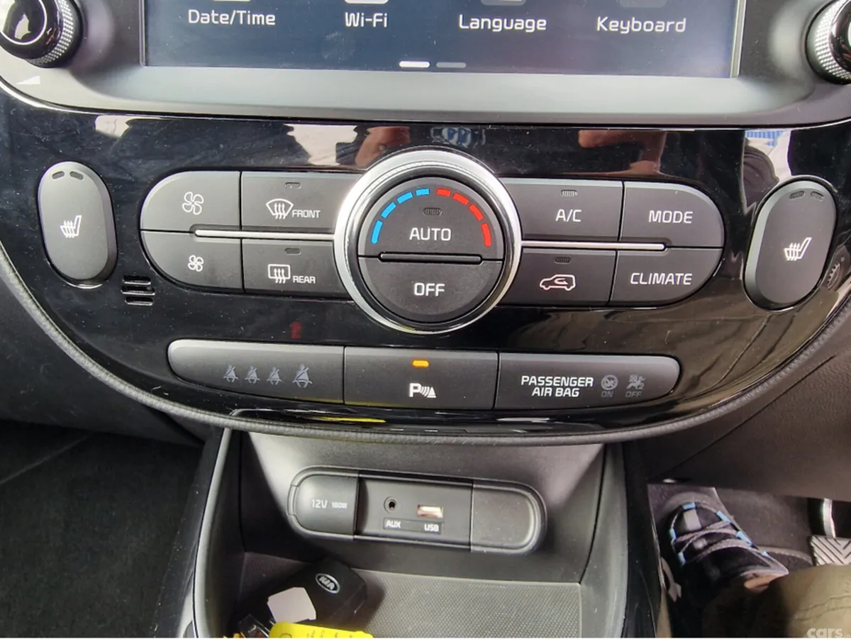 Kia Soul Hatchback, Diesel, 2018, Silver