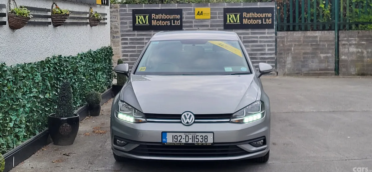 Volkswagen Golf Estate, Petrol, 2019, Grey