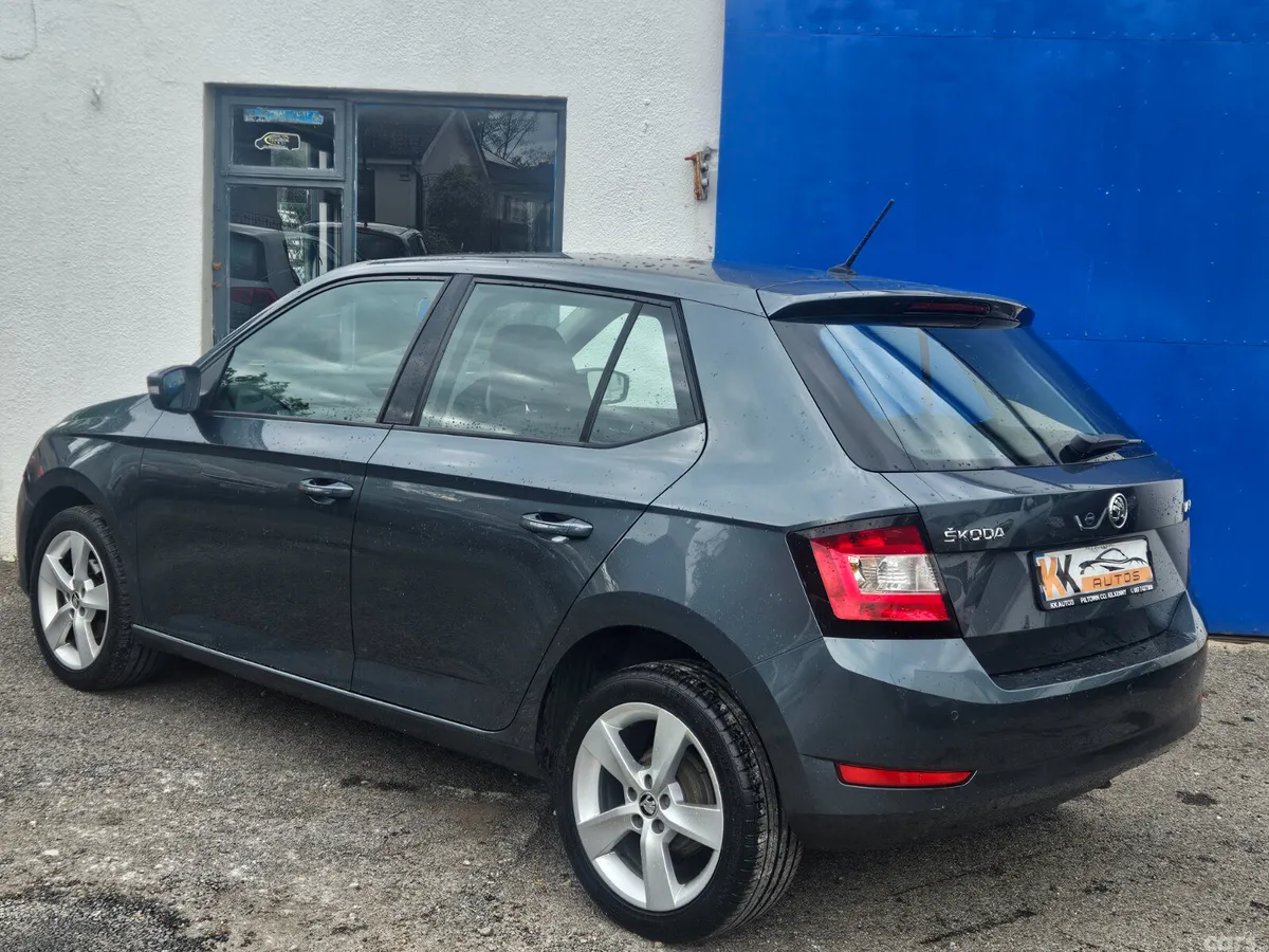 Skoda Fabia Hatchback, Petrol, 2019, Grey