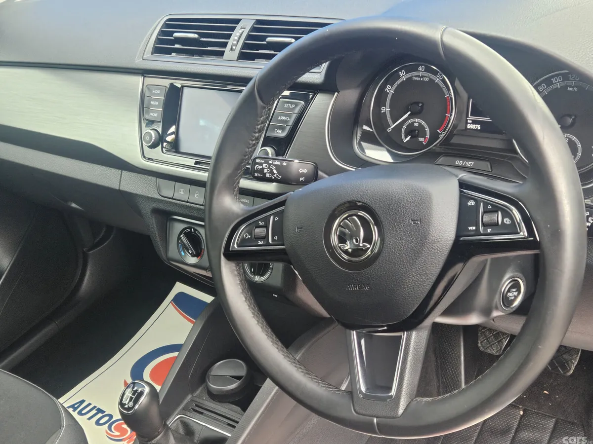 Skoda Fabia Hatchback, Petrol, 2019, Grey