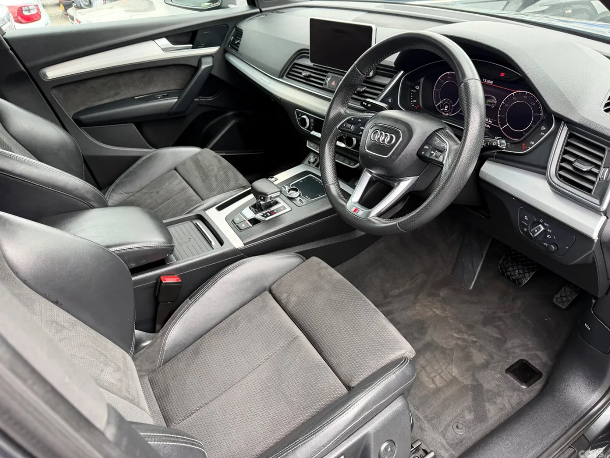 Audi Q5 SUV, Petrol Plug-in Hybrid, 2020, Grey