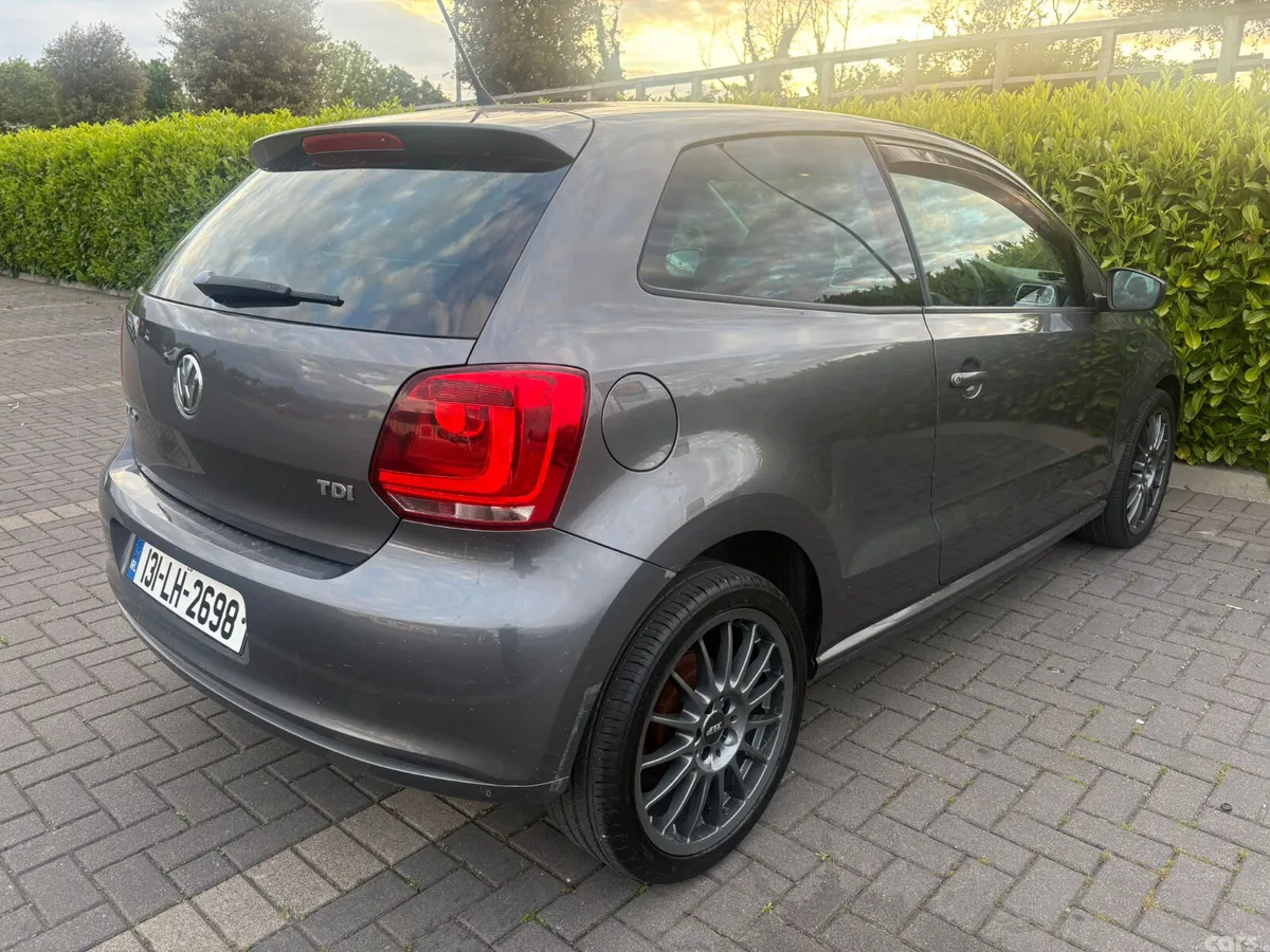 Volkswagen Polo Hatchback, Diesel, 2013, Grey