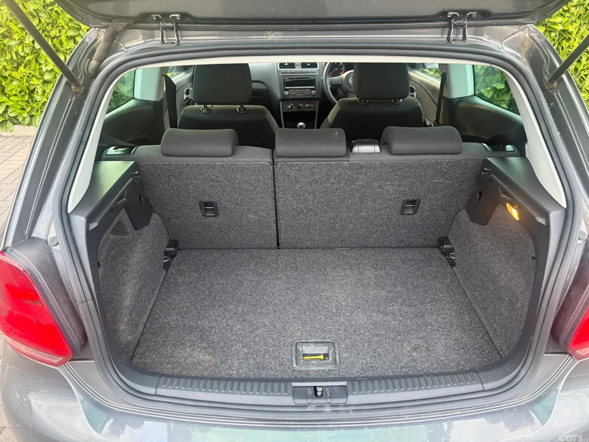 Volkswagen Polo Hatchback, Diesel, 2013, Grey