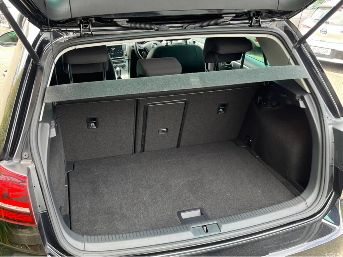 Volkswagen Golf Hatchback, Petrol, 2017, Black