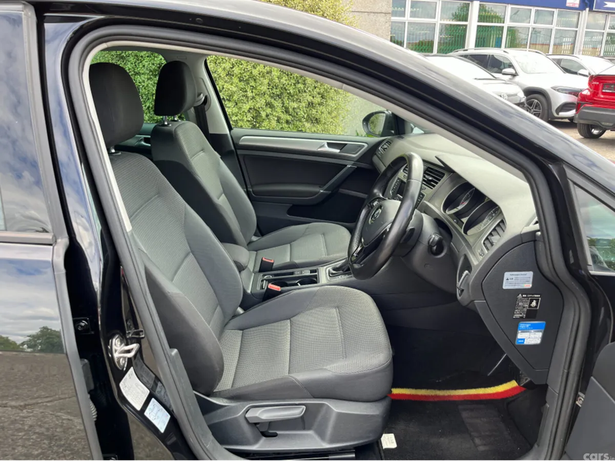 Volkswagen Golf Hatchback, Petrol, 2017, Black
