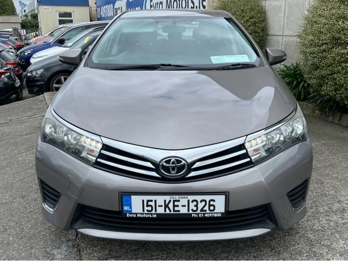 Toyota Corolla Saloon, Diesel, 2015, Bronze