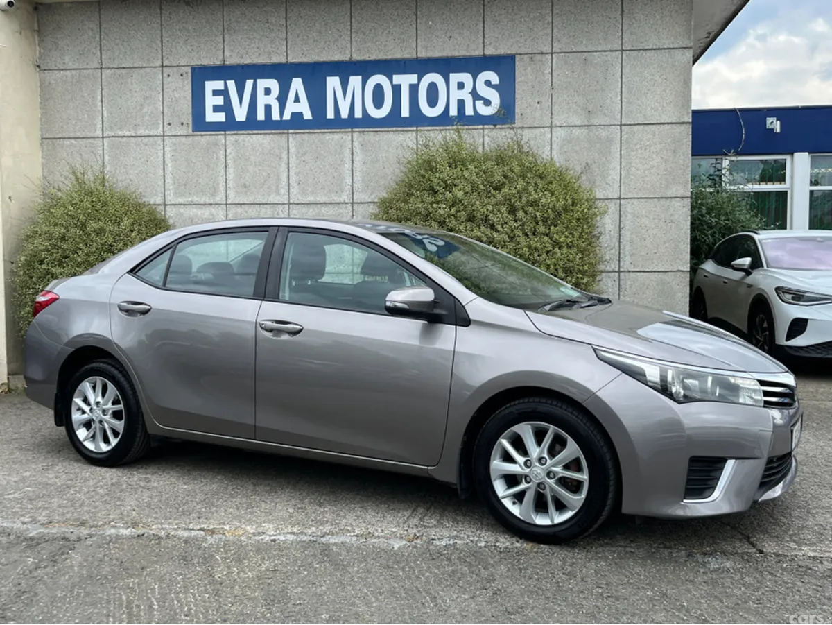 Toyota Corolla Saloon, Diesel, 2015, Bronze