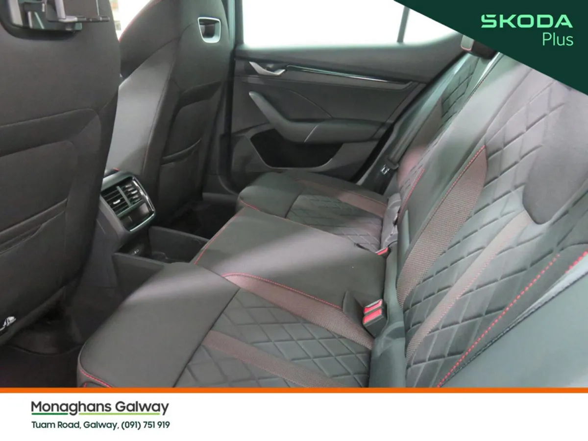 Skoda Octavia Hatchback, Petrol, 2026, Black
