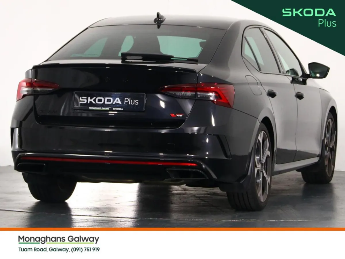 Skoda Octavia Hatchback, Petrol, 2026, Black