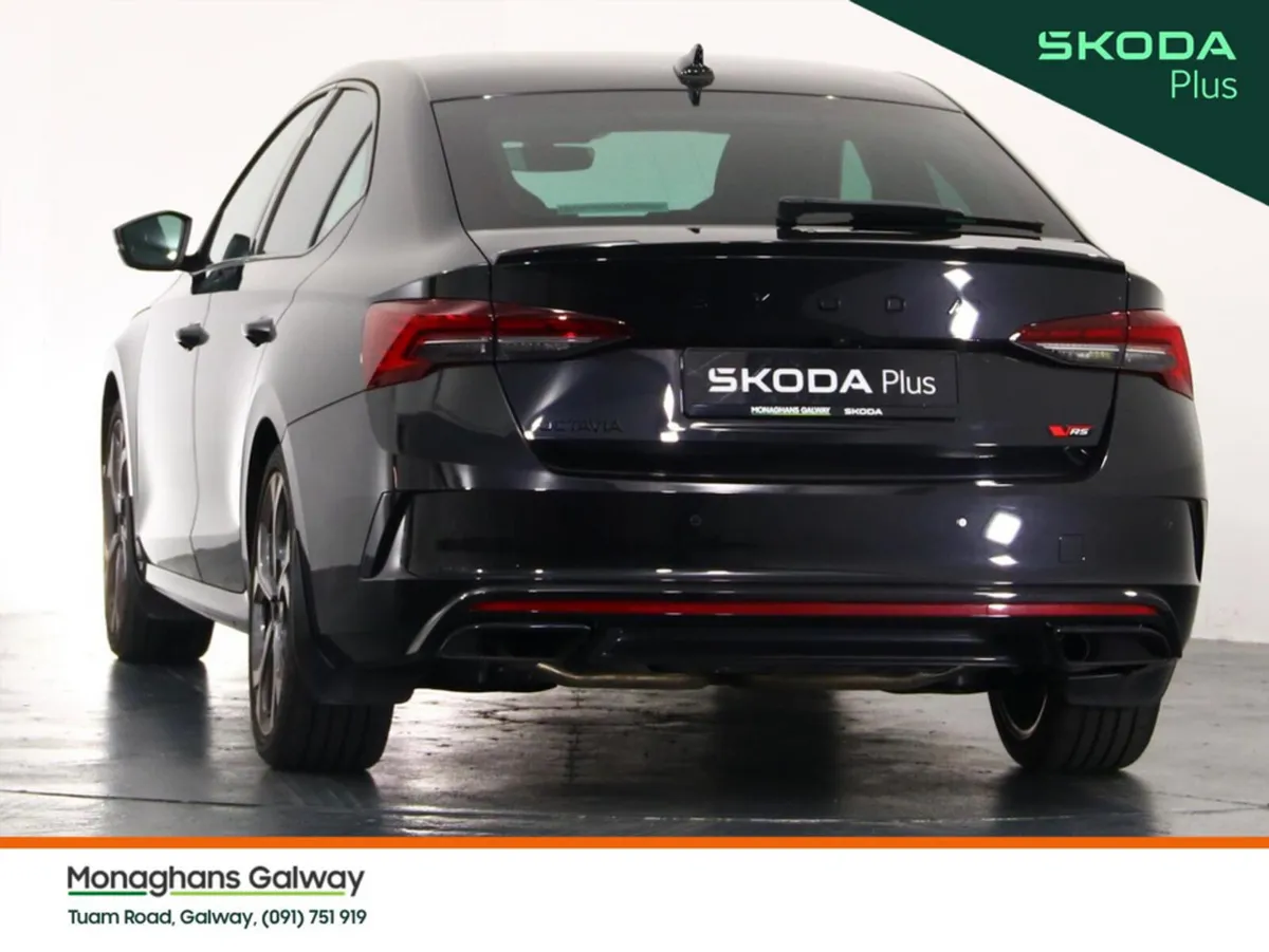 Skoda Octavia Hatchback, Petrol, 2026, Black