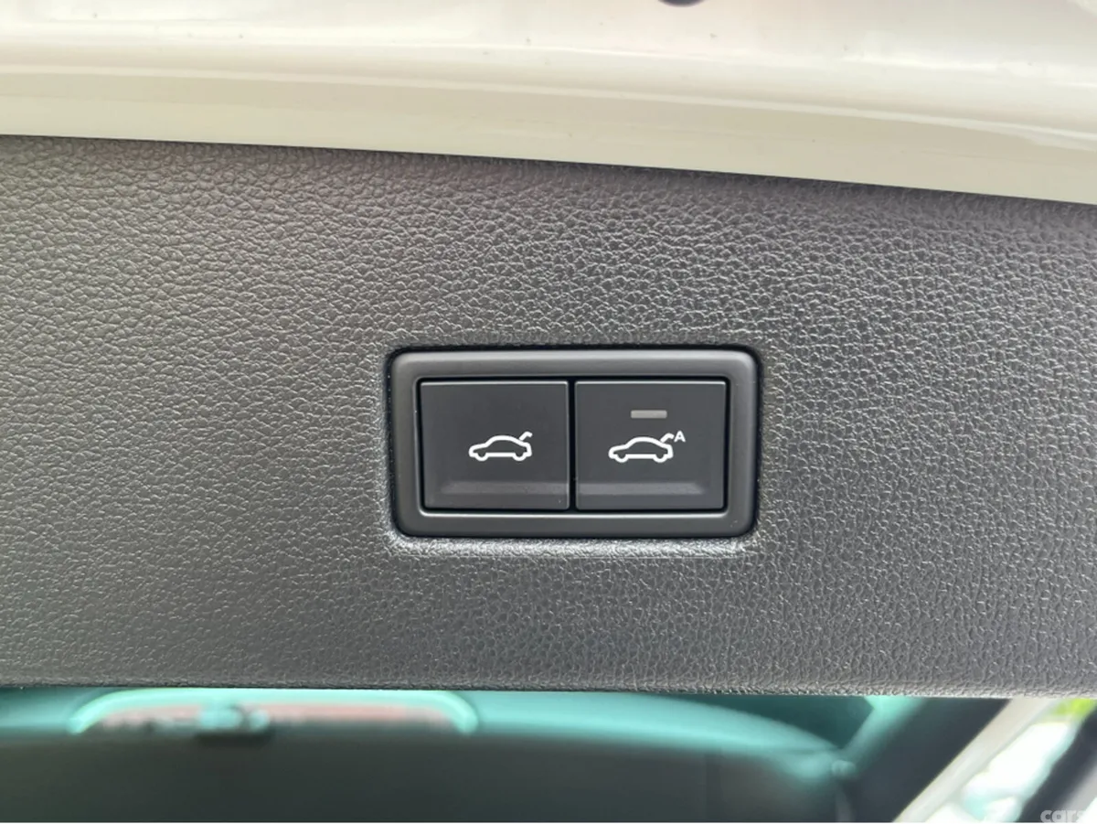 Volkswagen Tiguan SUV, Diesel, 2019, White
