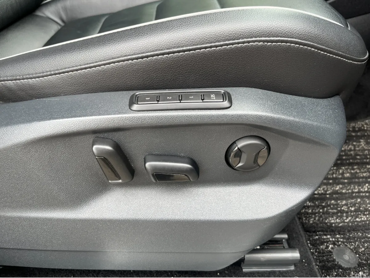 Volkswagen Tiguan SUV, Diesel, 2019, White