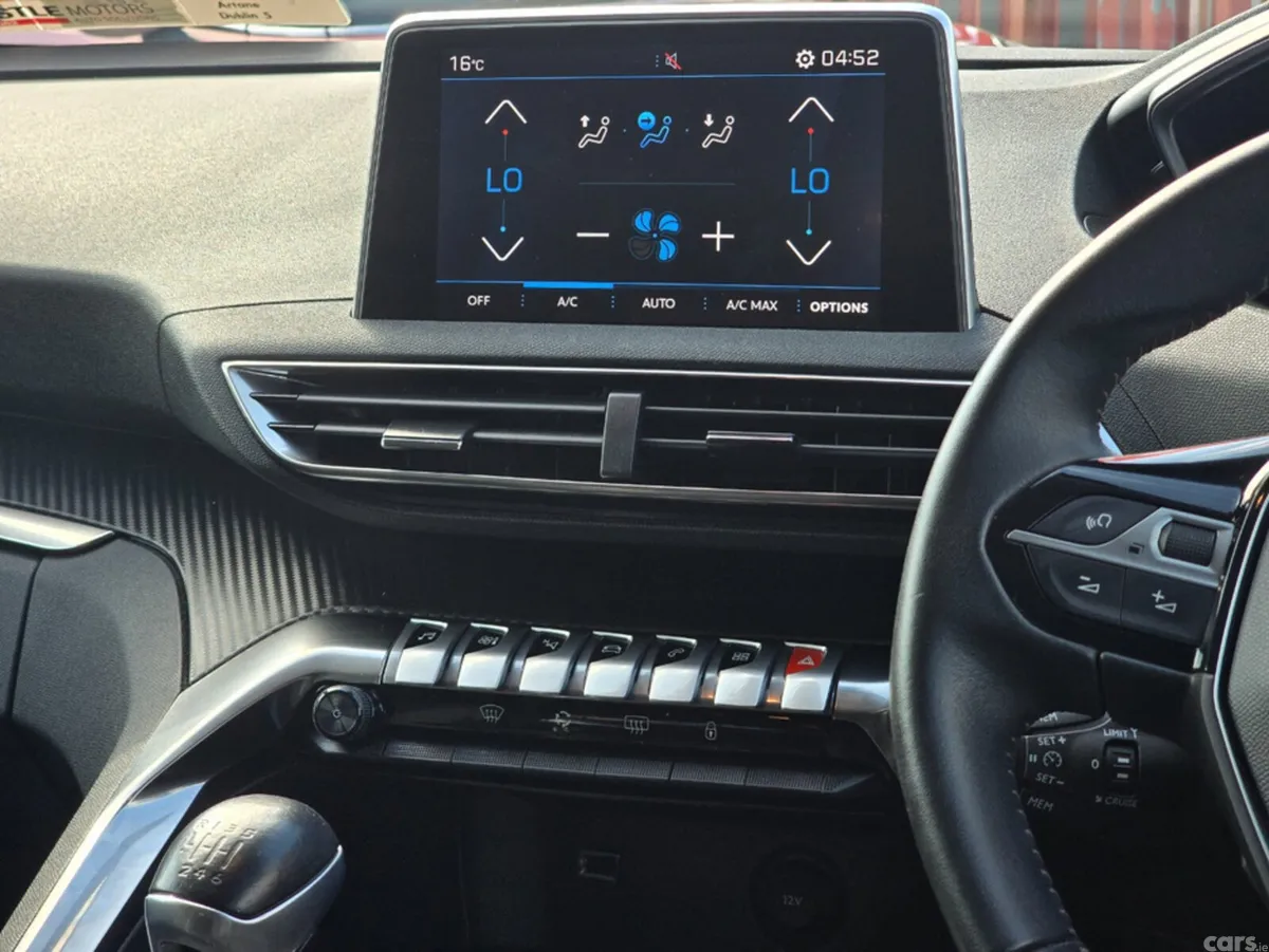 Peugeot 3008 MPV, Petrol, 2020, Grey