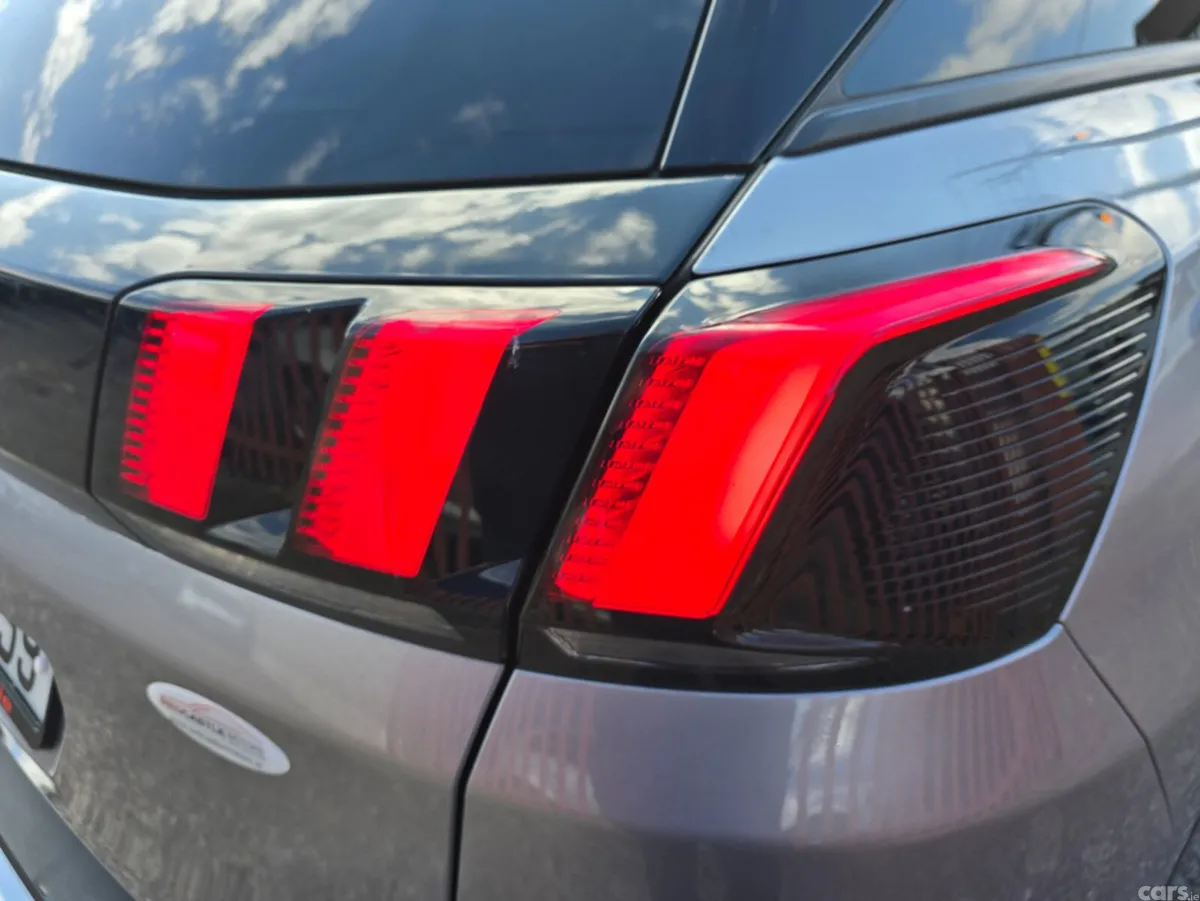 Peugeot 3008 MPV, Petrol, 2020, Grey