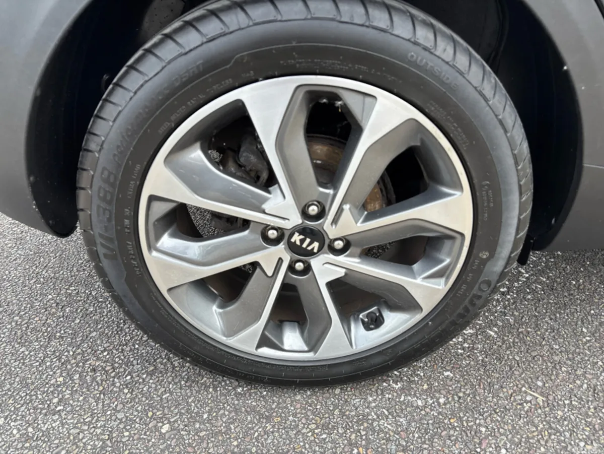 Kia Stonic Estate, Petrol, 2020, Grey