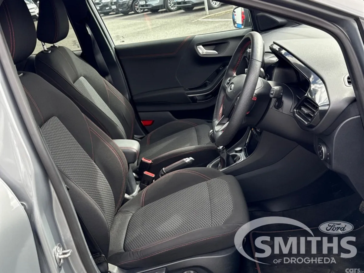 Ford Puma MPV, Petrol Hybrid, 2023, Grey