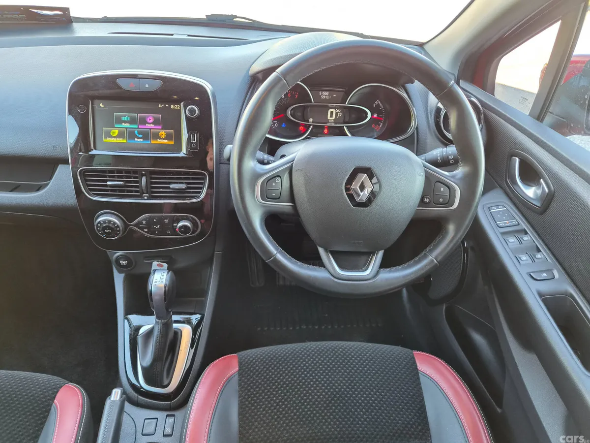 Renault Clio Hatchback, Petrol, 2019, Red