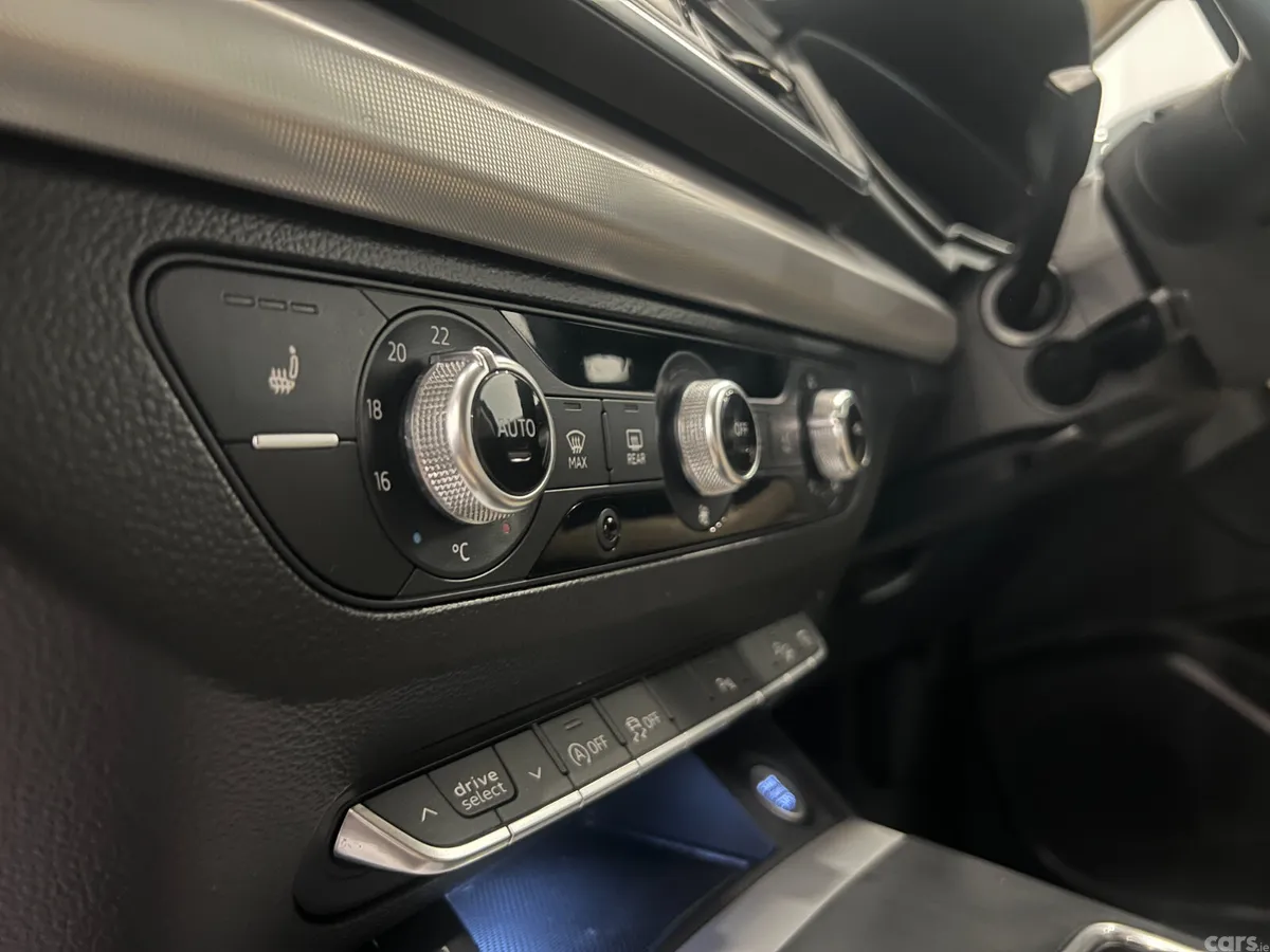 Audi Q5 SUV, Diesel, 2018, Grey